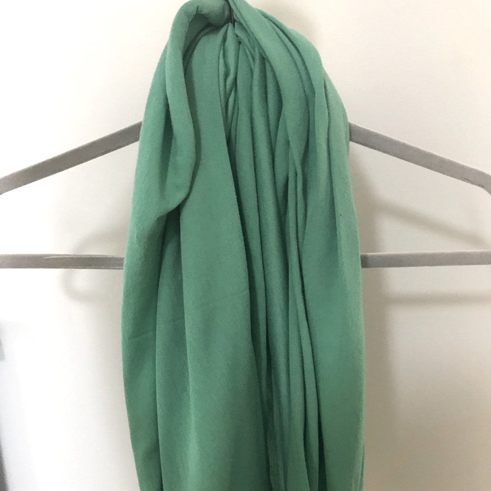 dELIA’s Mint Green Scarf